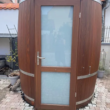Schlafen Im Weinfass Apartman