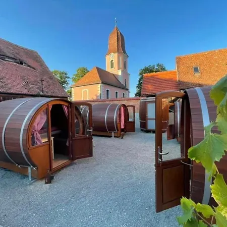 Schlafen Im Weinfass Апартаменты Ipsheim